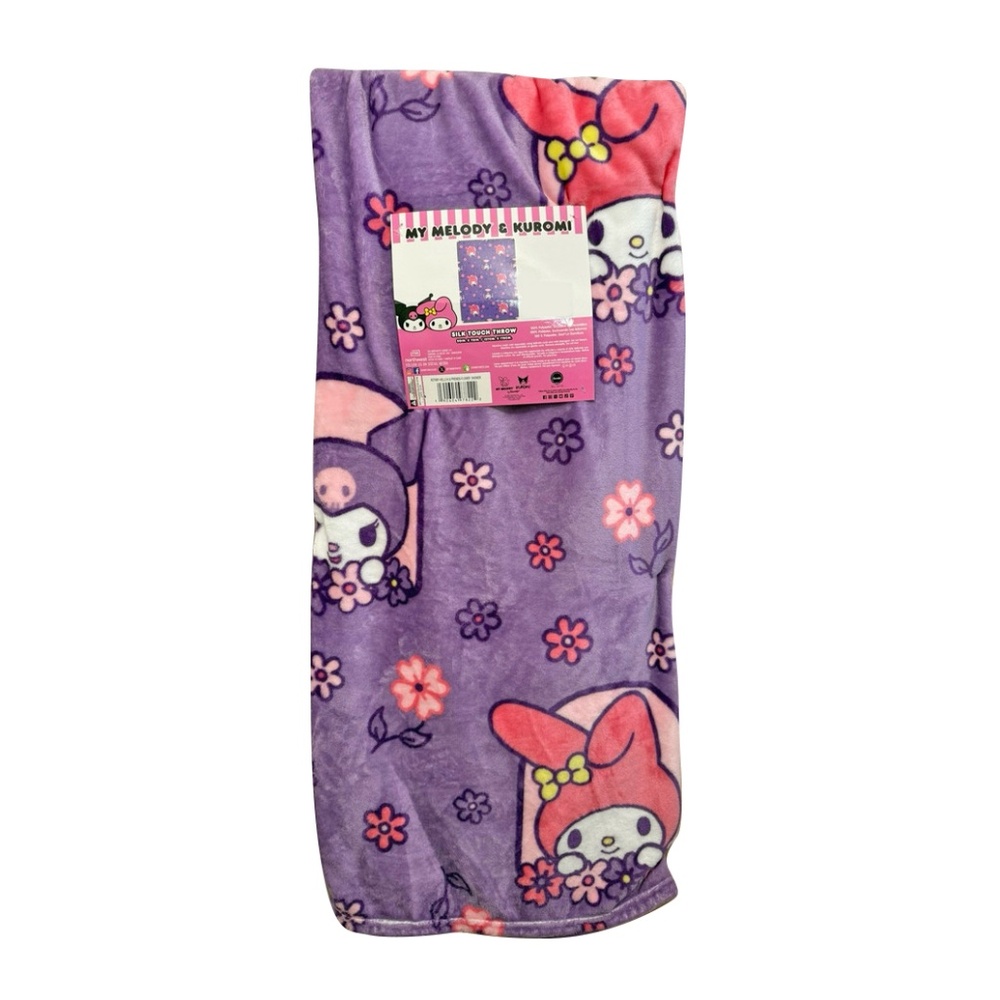 Hello Kitty Silk Touch Throw Blanket - Flower Shower- 50"x70"